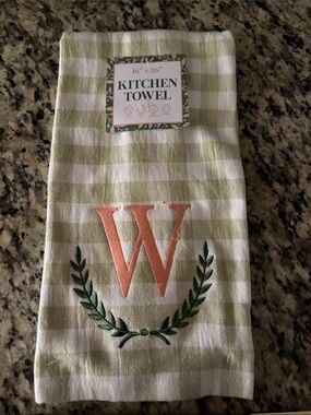 Kitchen Towel with Monogram W in Peach and Green - Unbranded